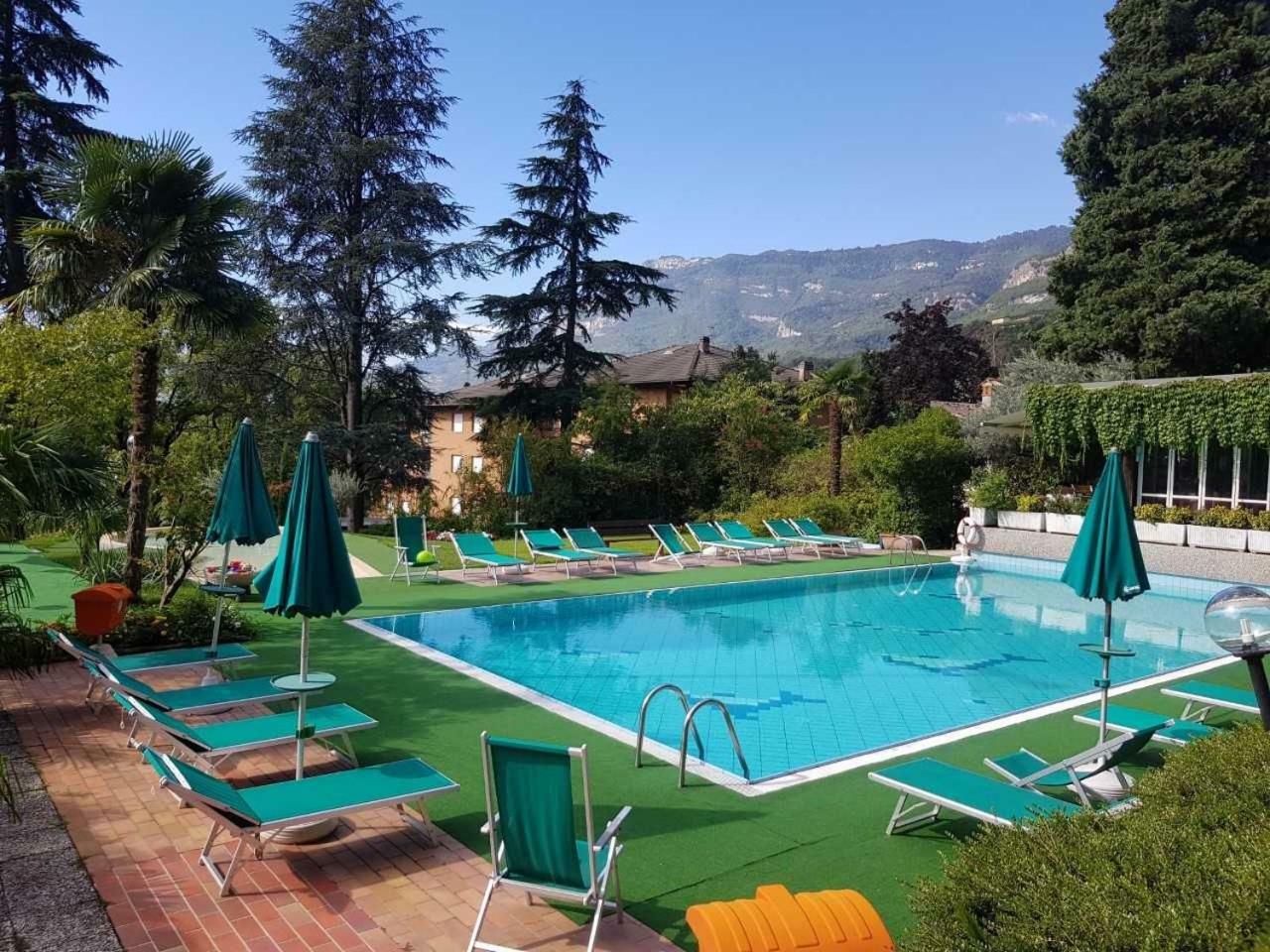 Residence Concaverde Pomarolo Kültér fotó